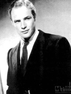 马龙·白兰度 评论 - PPTV明星